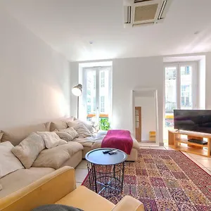 Lovely Large Familial In Nice, Minutes Walk To The Beach! Appartement